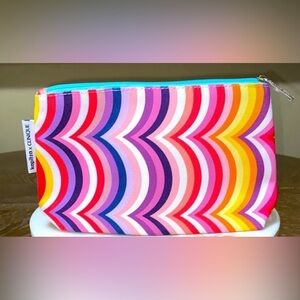 CLINIQUE x Kapitza Makeup bag +